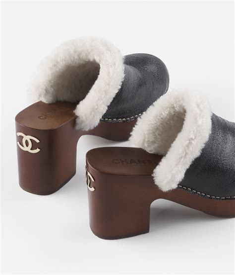 chanel shearling clogs